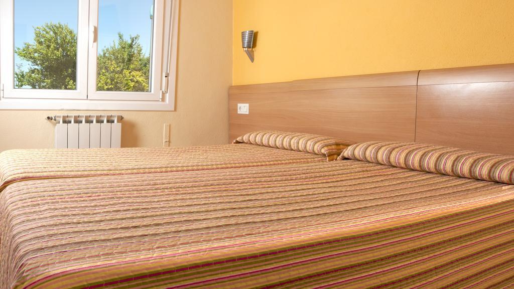 Hostal Europa Pension 이룬 외부 사진