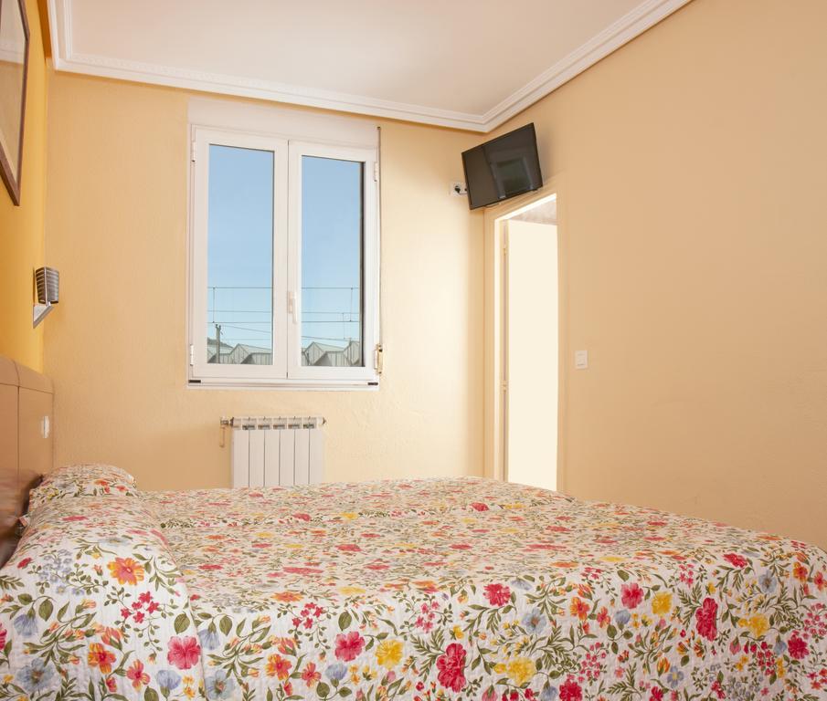 Hostal Europa Pension 이룬 외부 사진